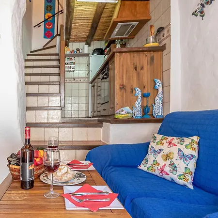 Amazing In With Kitchen Competa