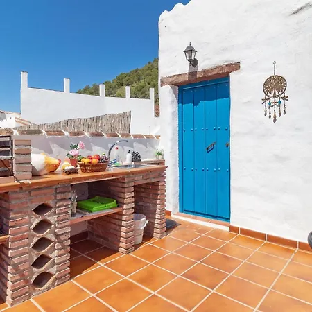 Amazing In With Kitchen